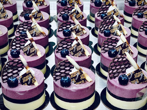 
                  
                    Charger l&amp;#39;image dans la galerie, Gâteaux bleuets et chocolat blanc
                  
                