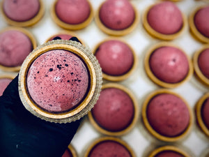 
                  
                    Charger l&amp;#39;image dans la galerie, Gâteau Dôme Choco-Fruits Rouges
                  
                